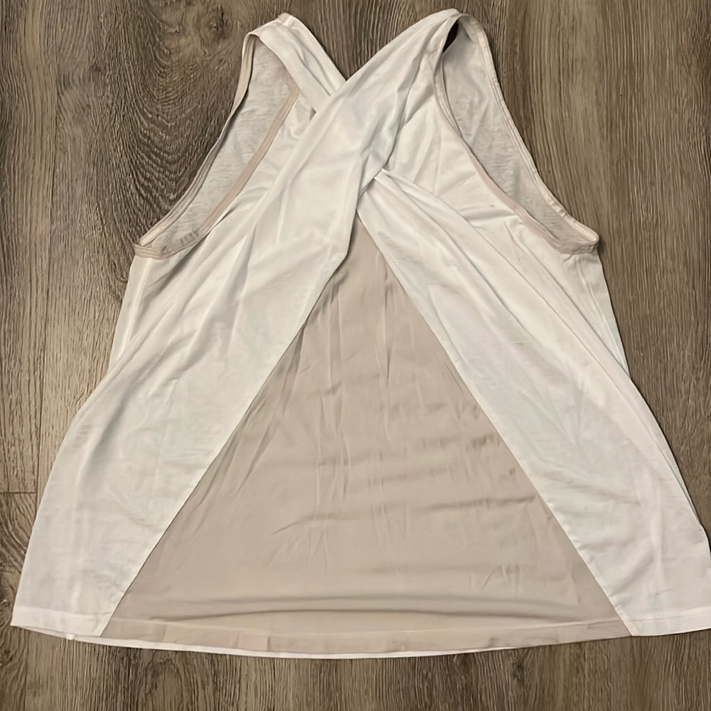 Two-tone Lululemon cross back tank